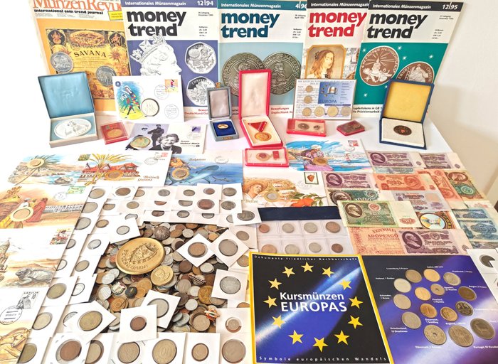 Verden. Extensive Collection of Coins/Banknotes/Sets/Millitary/Memoriable/Etc. More than 400 pieces  (Ingen mindstepris)