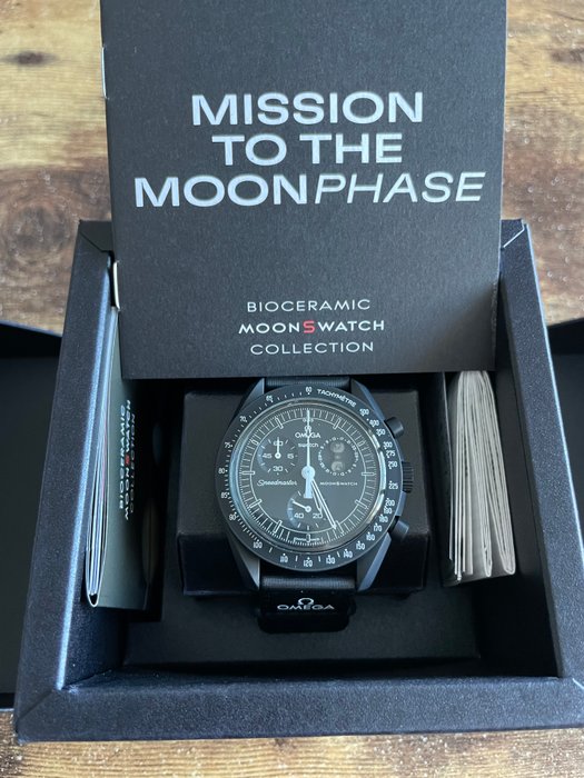 Swatch - MoonSwatch. Mission to the MoonPhase (Black) - Ingen mindstepris - S033B700 - Mænd - 2011-nu