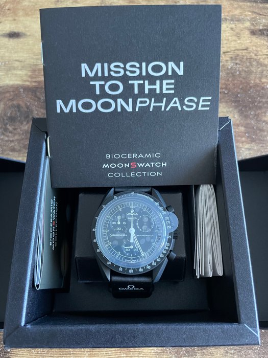 Swatch - MoonSwatch. Mission to the MoonPhase (Black) - Ingen mindstepris - S033B700 - Mænd - 2011-nu