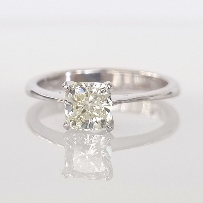 Forlovelsesring - 18 kraat Hvidguld -  0.82ct. tw. Diamant (Natur)