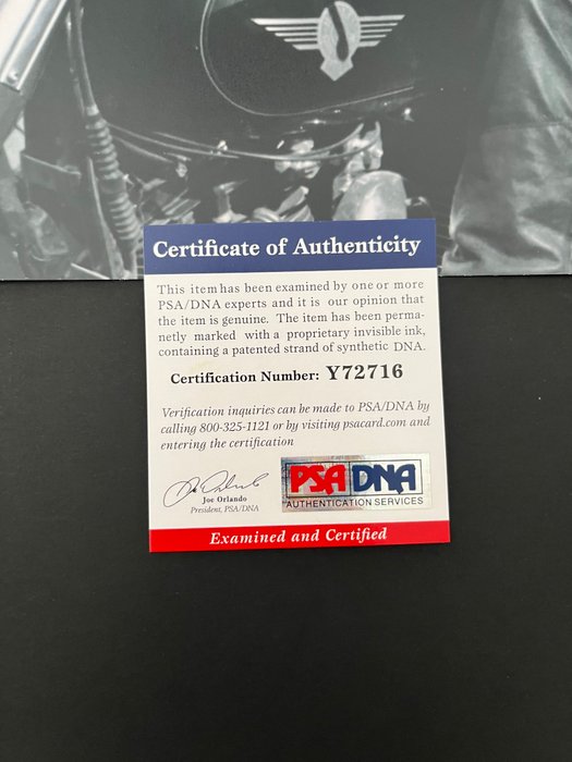 Terminator 2 Judgment Day - Arnold Schwarzenegger (T-800) - Signed in Person - with PSA/DNA Certificate - Autograph, photo - No Reserve!