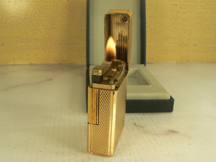 S.T. Dupont - Ligne 1 - Lighter - Forgyldt