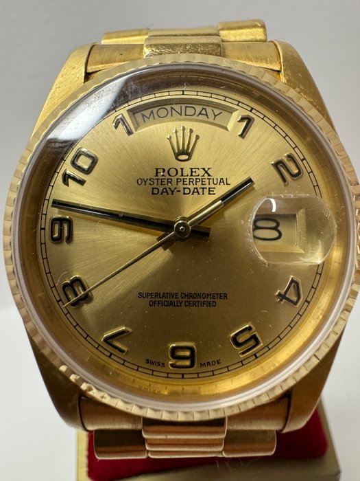 Rolex - Day-Date - 18038 - Unisex - 1980-1989