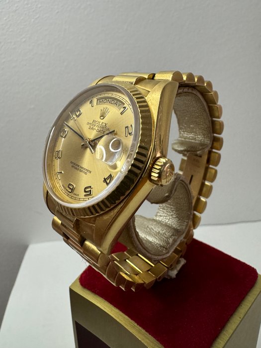 Rolex - Day-Date - 18038 - Unisex - 1980-1989