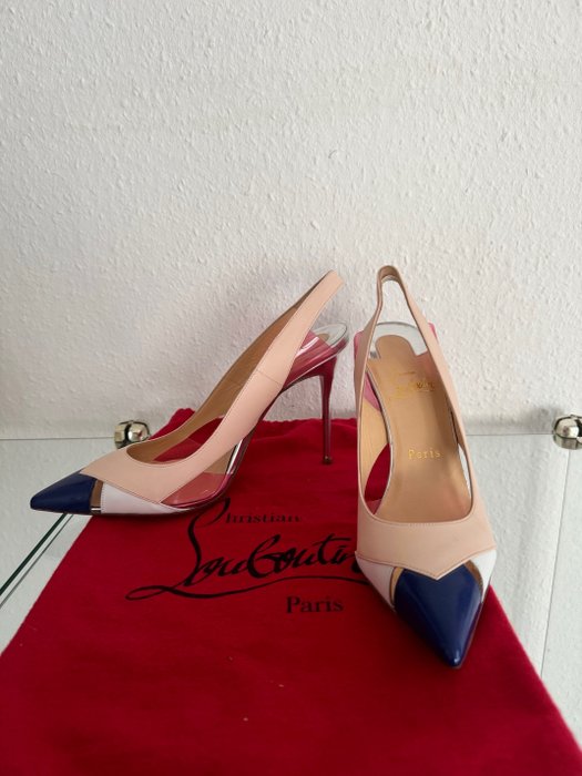 Christian Louboutin - Sko med høje hæle - Størelse: Shoes / EU 38.5