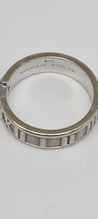 Tiffany  Co - Ring - Atlas - 18 kraat Hvidguld