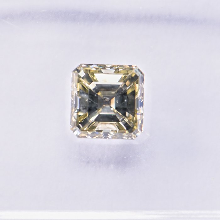 Ingen mindstepris - 1 pcs Diamant  (Naturfarvet)  - 0.78 ct - Smaragd - Fancy Brunlig, Grønlig Gul - SI1 - International Gemological Institute (IGI)