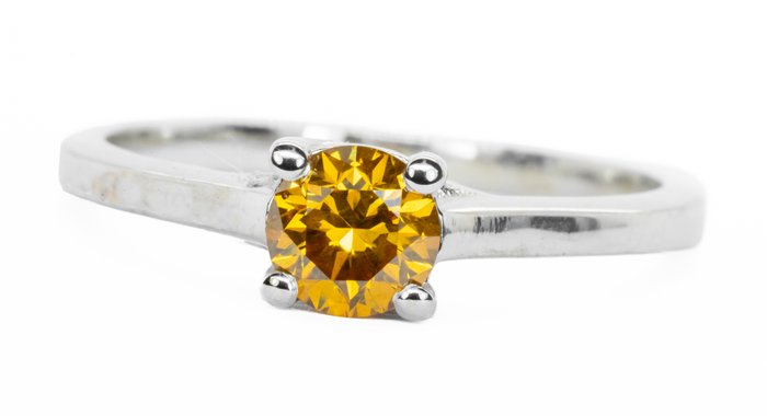 Ingen mindstepris - Ring - 18 kraat Hvidguld -  058ct tw Diamant (Naturfarvet) - F Levende gul-orange