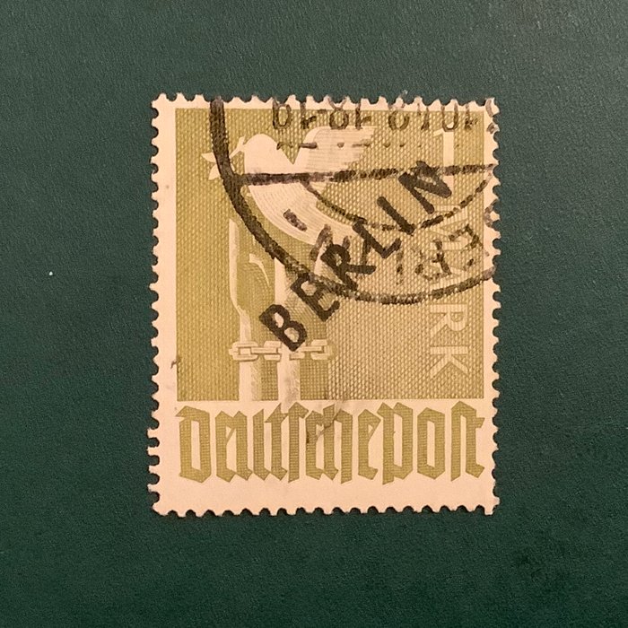 Berlin 1948 - 1 Mærke sort print med pladefejl bøjet N - vægfri godkendt Eliades BPP - Michel 17c VII