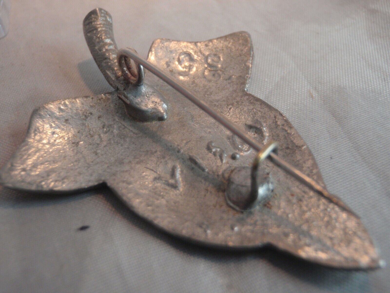 Vintage Swedish town of Visby tulip poplar leaf brooch  handmade pewter