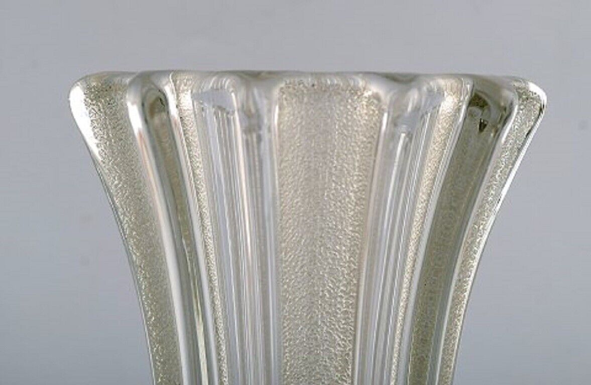 Pierre Gire (1901-1984) aka Pierre d'Avesn Art Deco vase in clear art glass