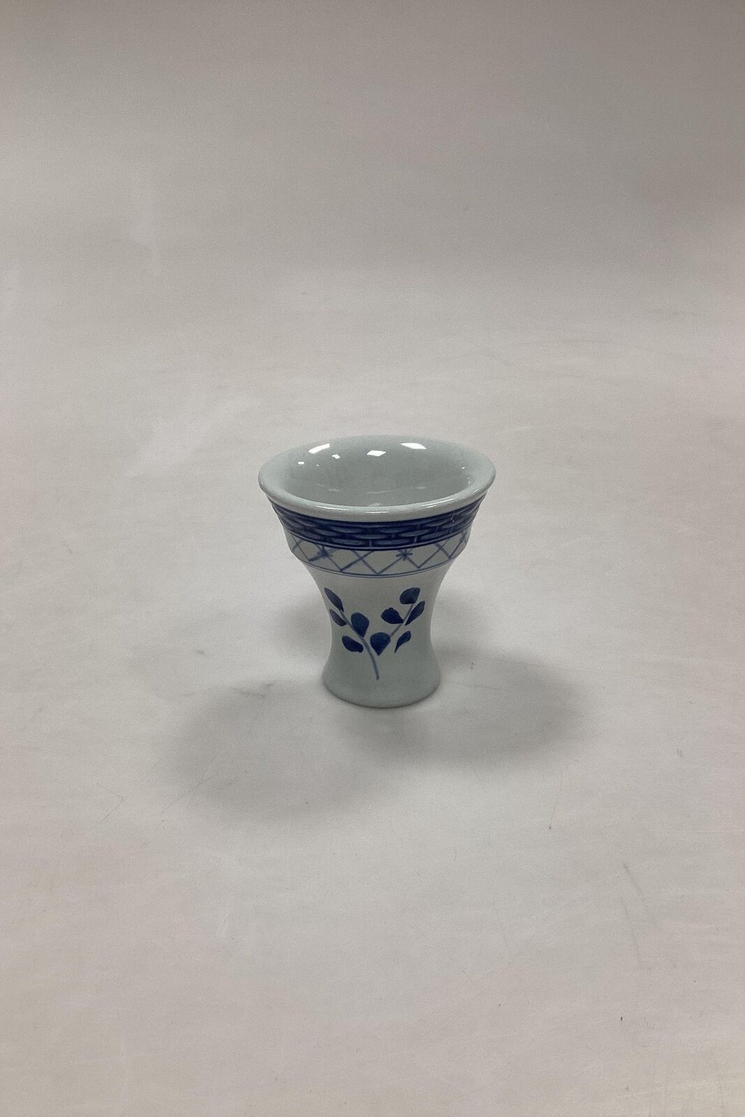 Royal Copenhagen Blue Tranquebar Eggcup No 1006