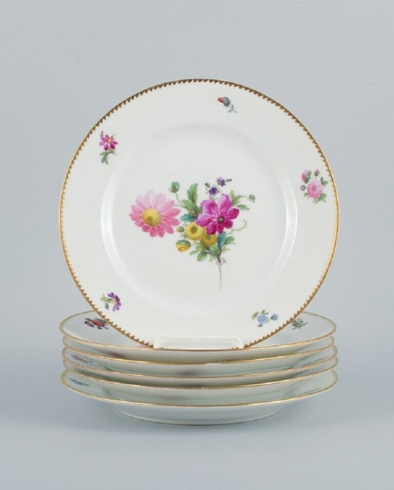 BG Bing  Grondahl Saxon flower Six dinner plates decorated with flowers