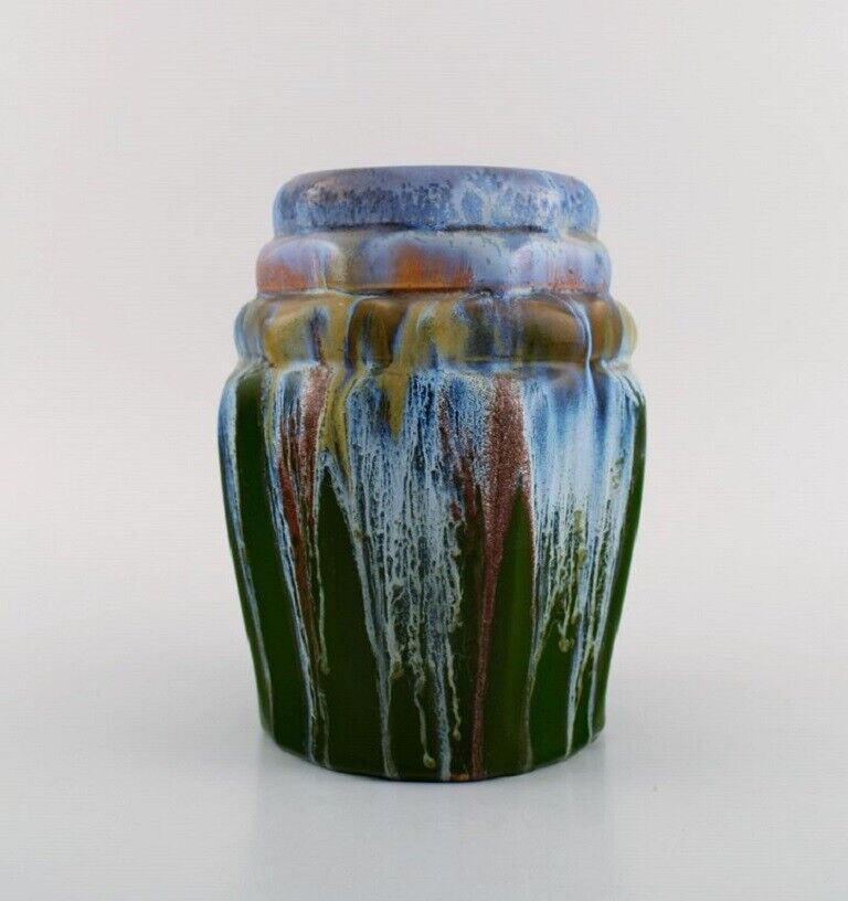 European studio ceramicist Unique vase in glazed ceramics Mid-20th C