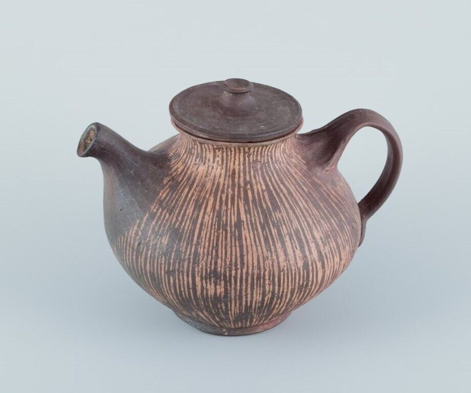 Gutte Eriksen own studio Denmark Unique ceramic teapot Ca 1970