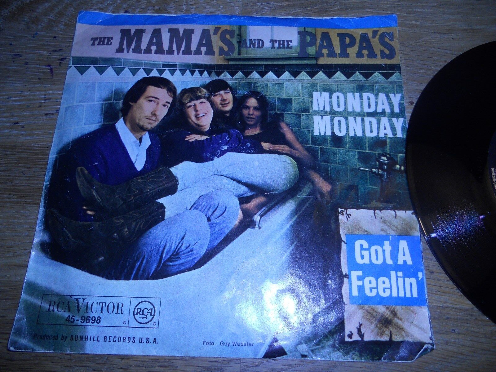 THE MAMA´S AND THE PAPAS "MONDAY MONDAY/GOT A FEELIN´" WEST GERMAN PRESSING USED