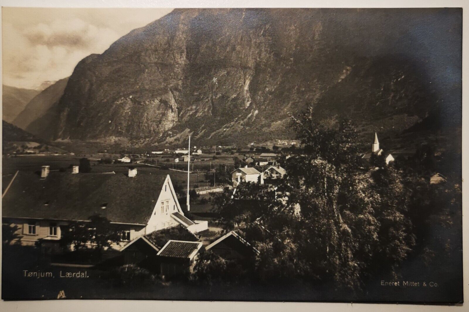 Vintage photo postcard: Motif from Tønjum Lærdal in Norway  pok1011