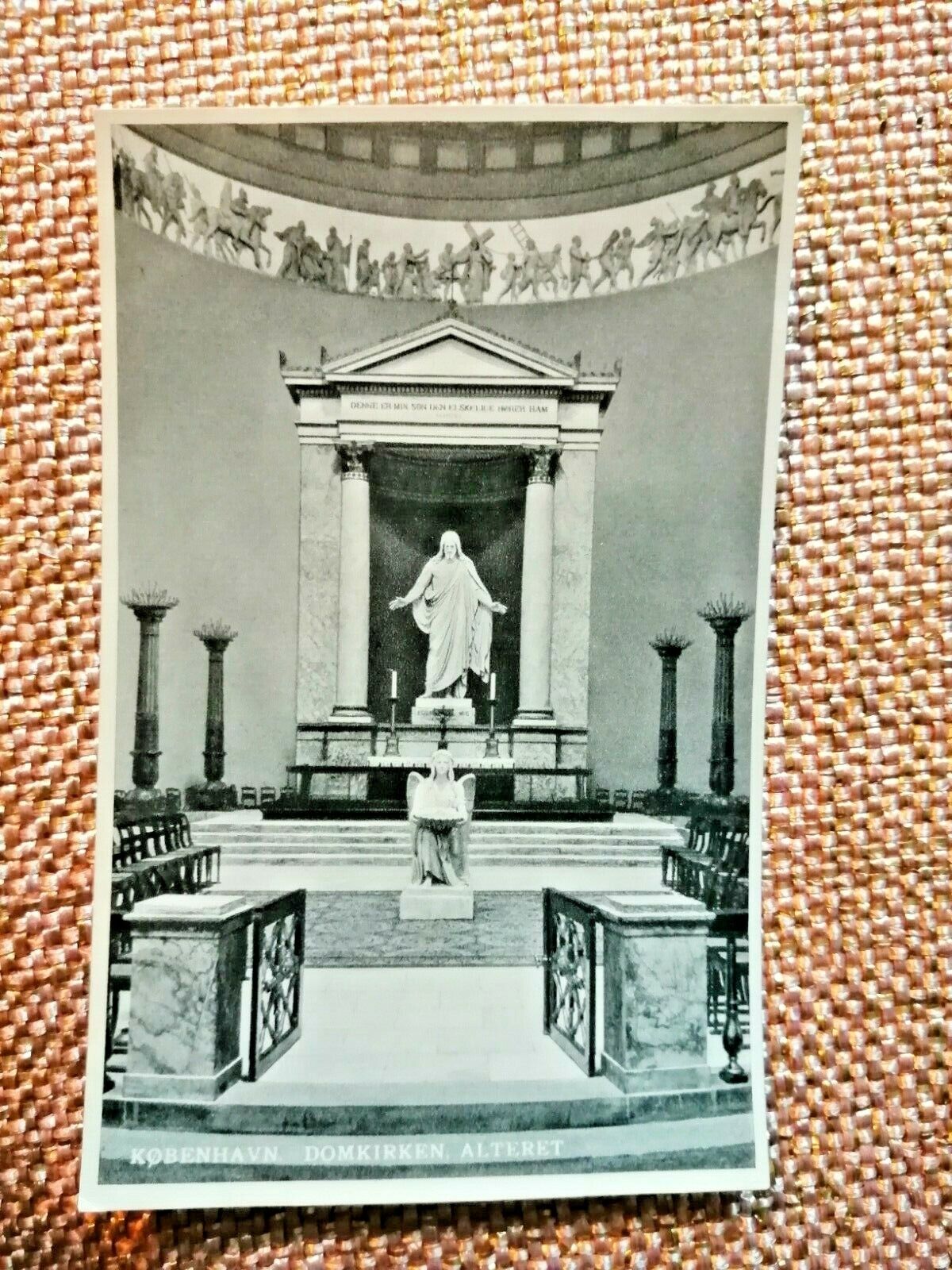 Vintage postcardDenmarkCopenhagenThe CathedralThe Altar 1950sUnposted