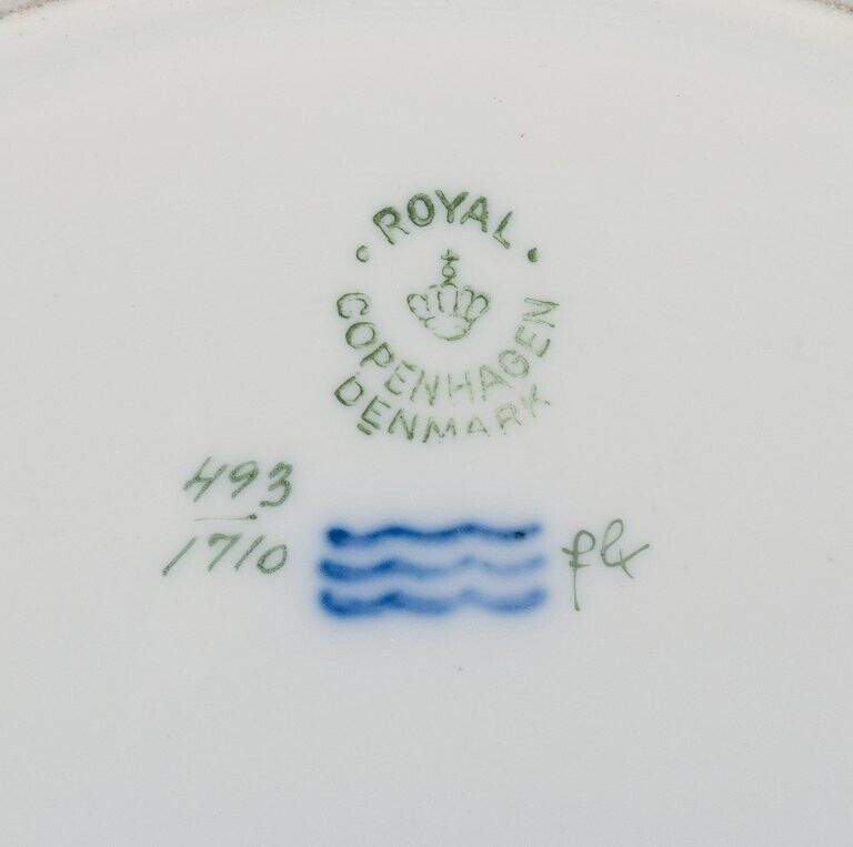 Royal Copenhagen four Saxon Flower dinner plates in porcelain