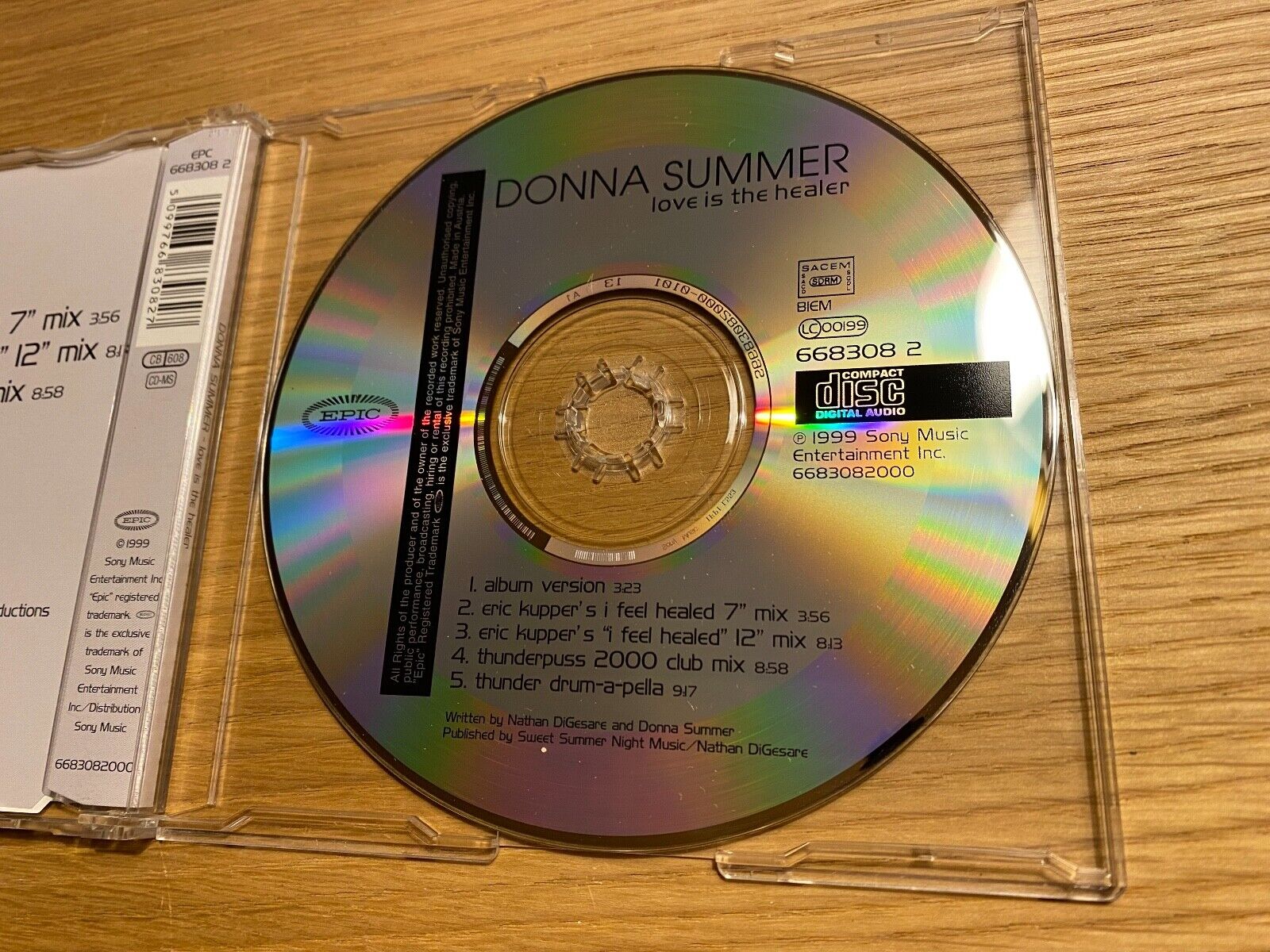 DONNA SUMMER "LOVE IS THE HEALER" 1999 EPIC RECORDS 5 REMIXES SACEM BIEM RARE CD