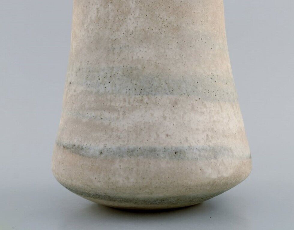 Lucie Rie Austrian-born British ceramist Large modernist vase in stoneware