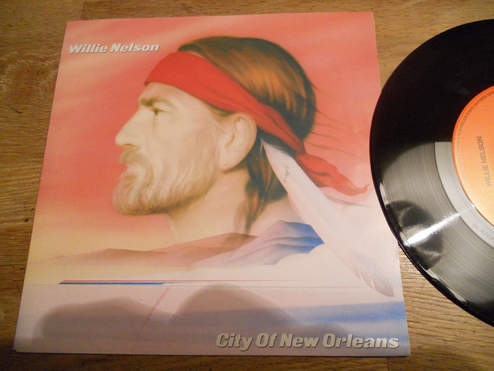 WILLIE NELSON CITY OF NEW ORLEANS/WHY ARE YOU PICKIN ON ME 1984 CBS RECORDS OOP