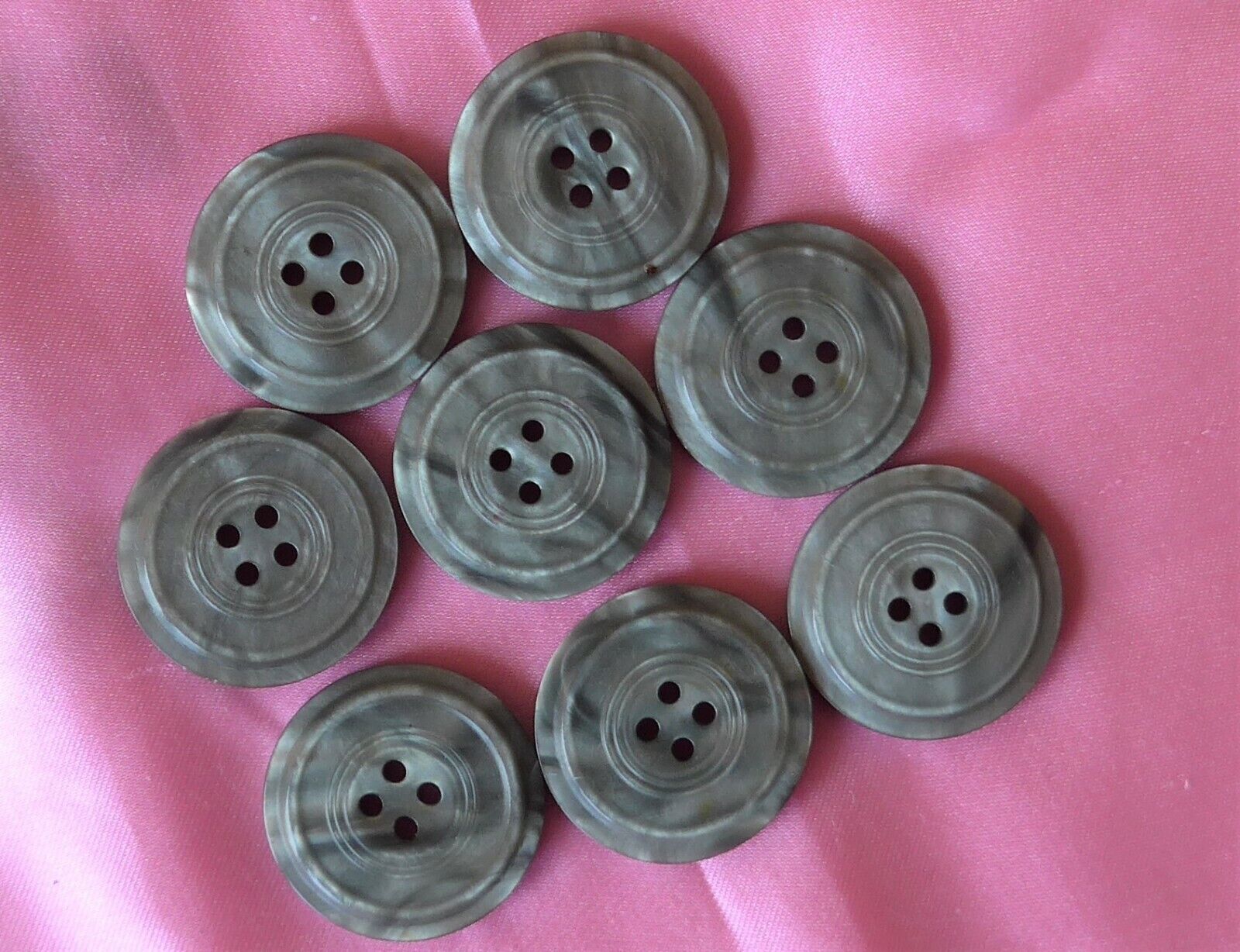 SALE - 8 identical GREEN MARBLED vintage plastic buttons -  19 cm  across (25)