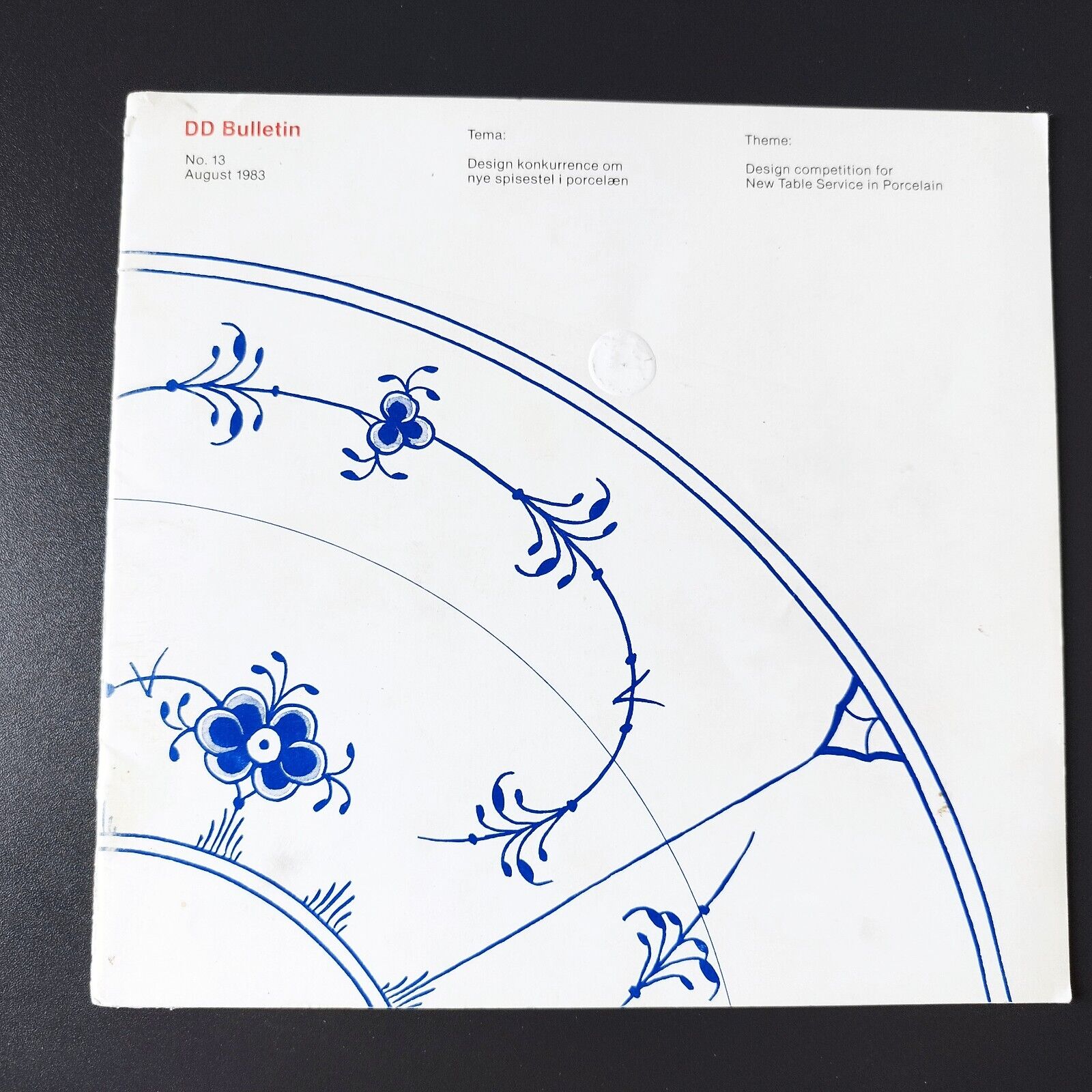 DESIGN DK The Danish Design Centre Bulletin Theme:New Table Service 1983