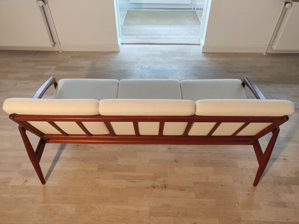 "Paperknife" by Kai Kristiansen, mid century sofa