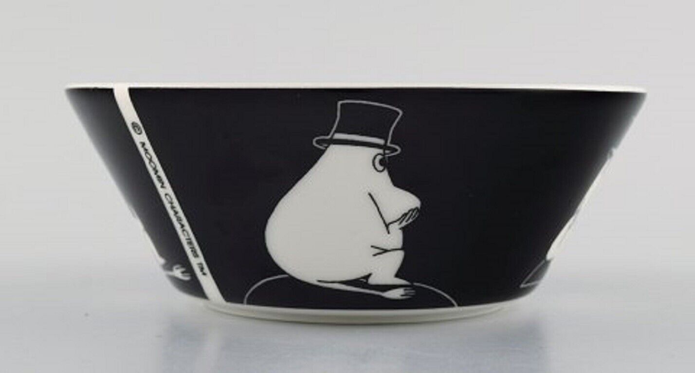 Arabia Finland Two porcelain bowls with motifs from "Moomin" Late 20th C