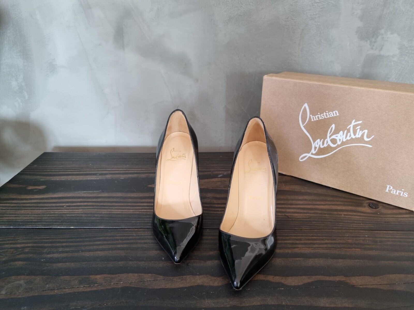 **Christian Louboutin** Black Pigalle 100 Patent Leather Pumps Heels Size 37