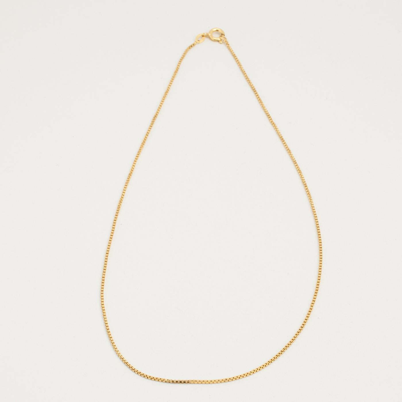 Venezia Necklace in 8K Gold 1496 inches | Solid Gold | Minimalistic