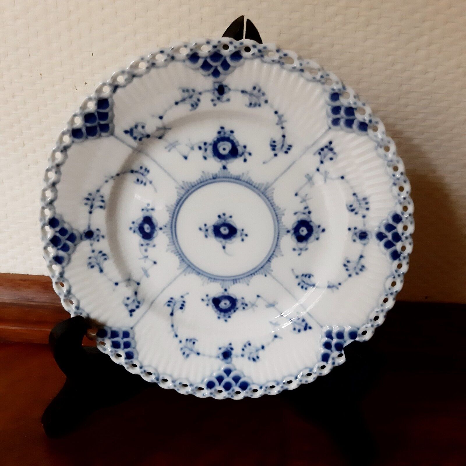 2 Plates 15 cm BLUE FLUTED FULL LACE 1965 # 1-1088 Royal Copenhagen Fact 2