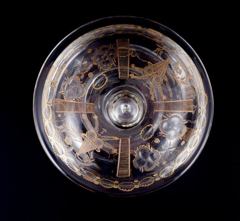 Lidded French bowl in mouth-blown glass with faceted motifs and gold decoration