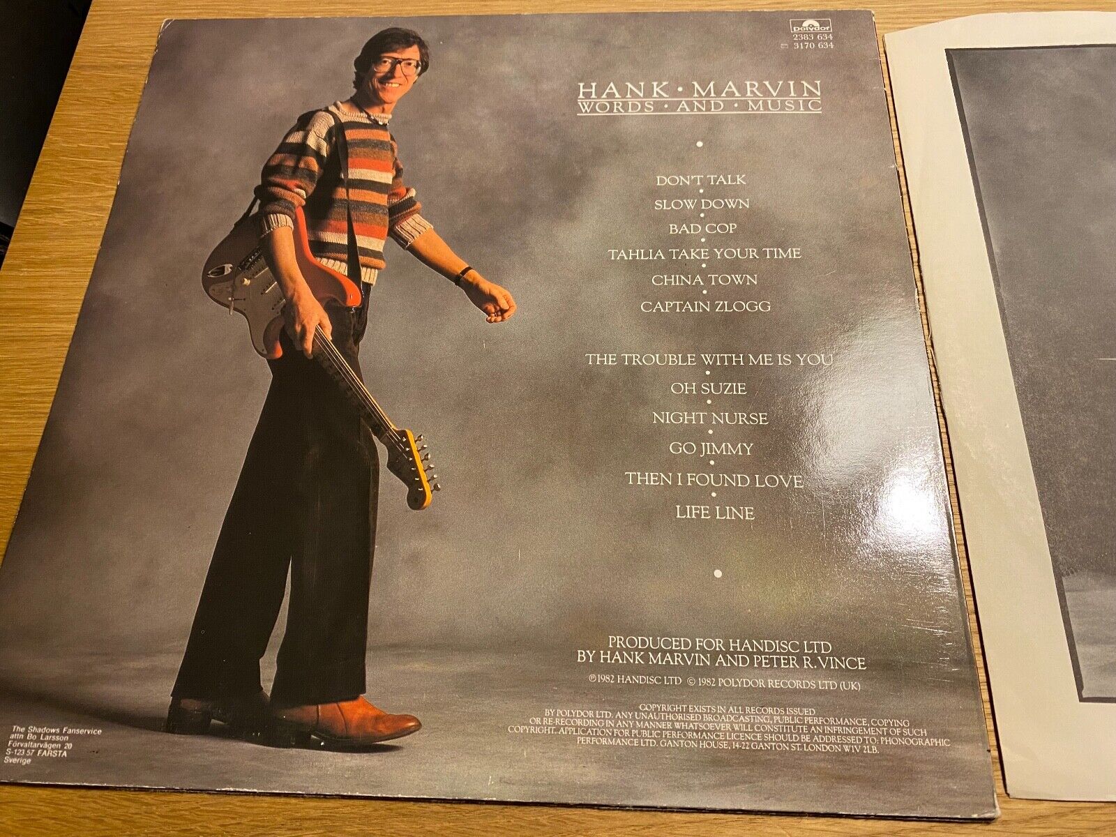 HANK MARVIN "WORDS AND MUSIC" POLYDOR 1981 12 TRACK LP NORDIC PRESS INNER SLEEVE