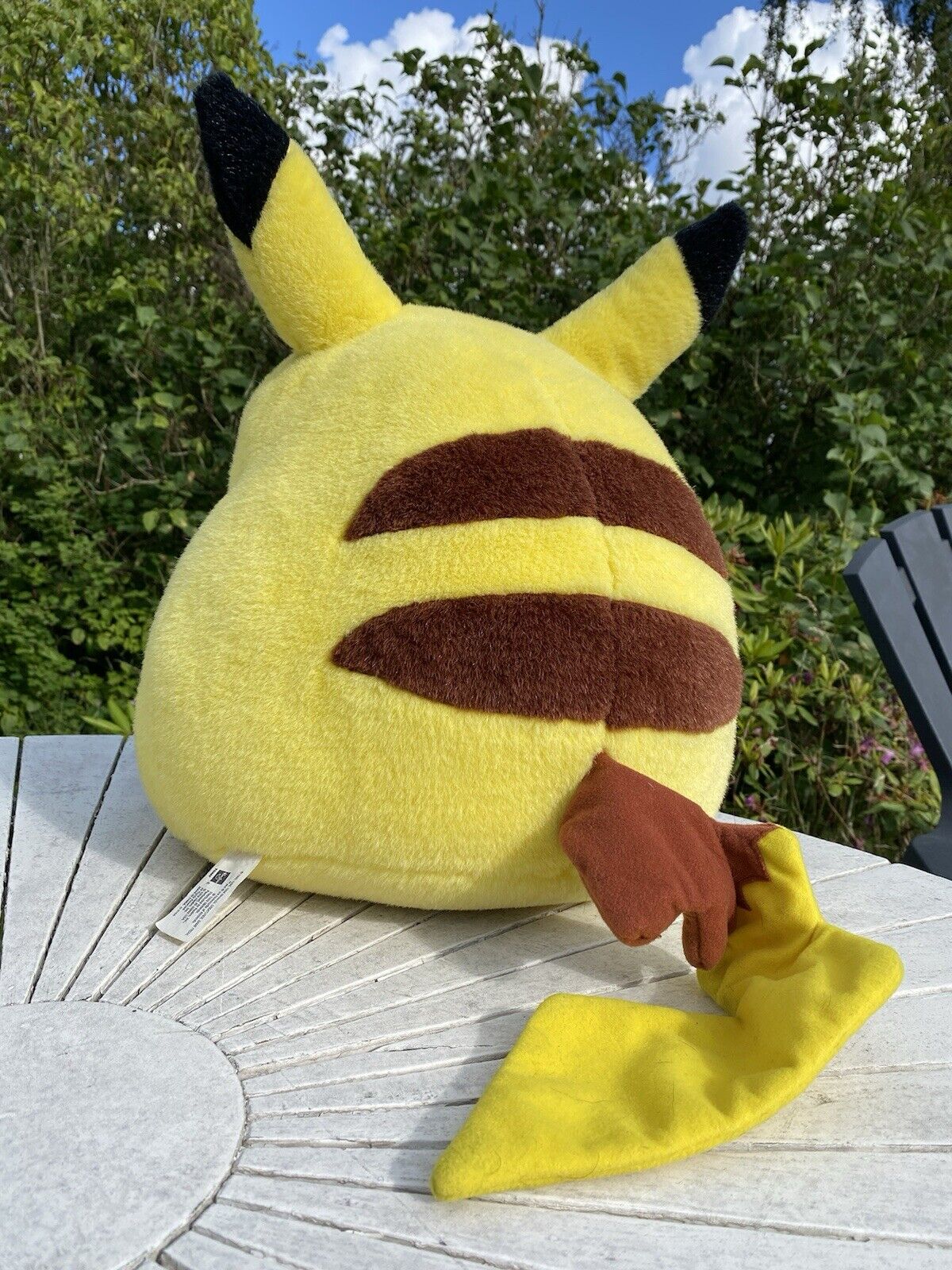 Pikachu Pokemon Jumbo Plush TOMY 1999 Hasbro Asst. 57833