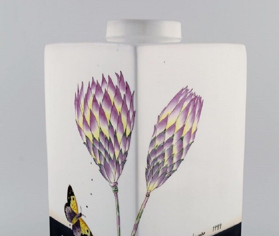 Fabienne Jouvin Paris Unique vase in glazed ceramics with hand-painted flowers