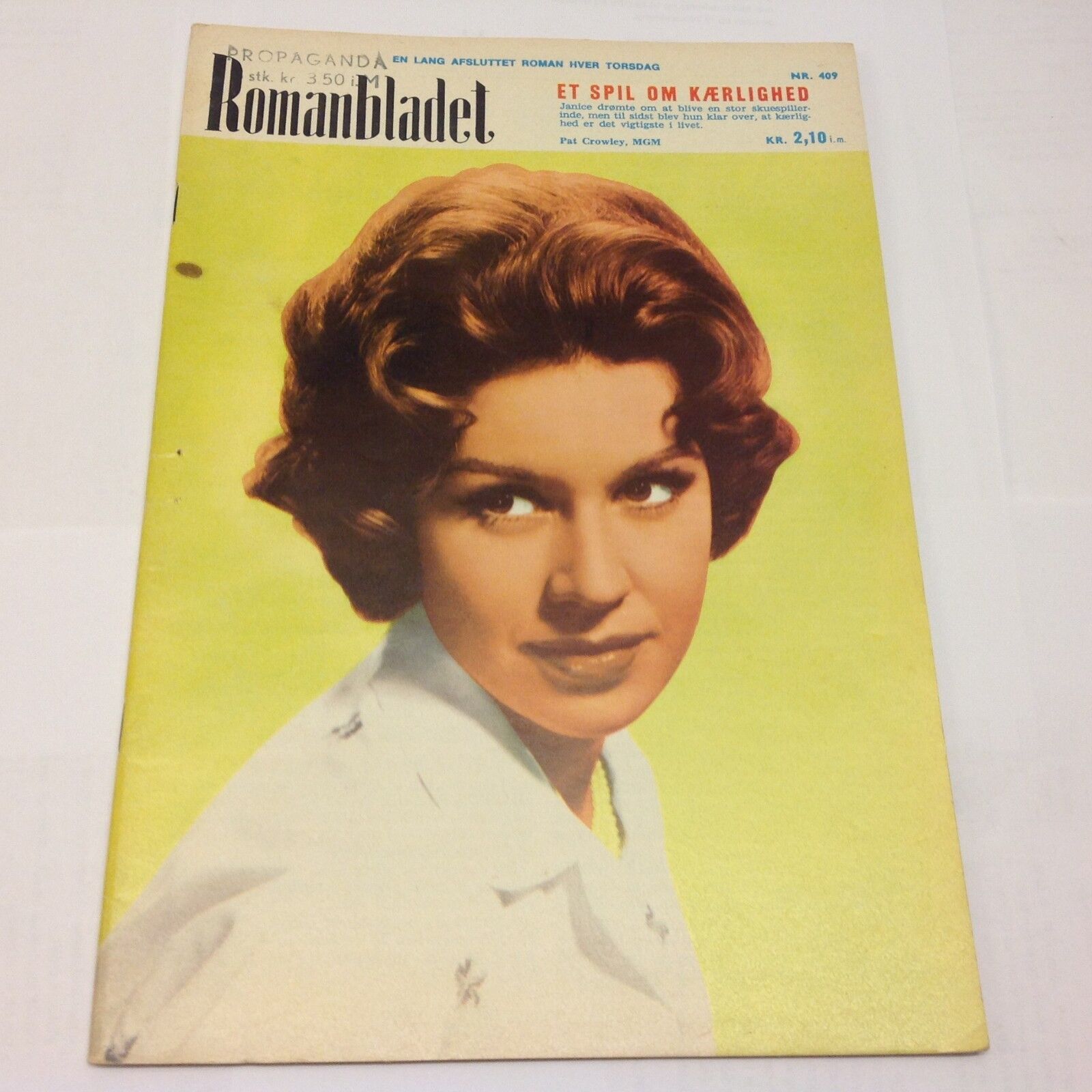 Pat Crowley MGM On Front Cover Photo Vintage 1960s Danish Magazine Romanbladet