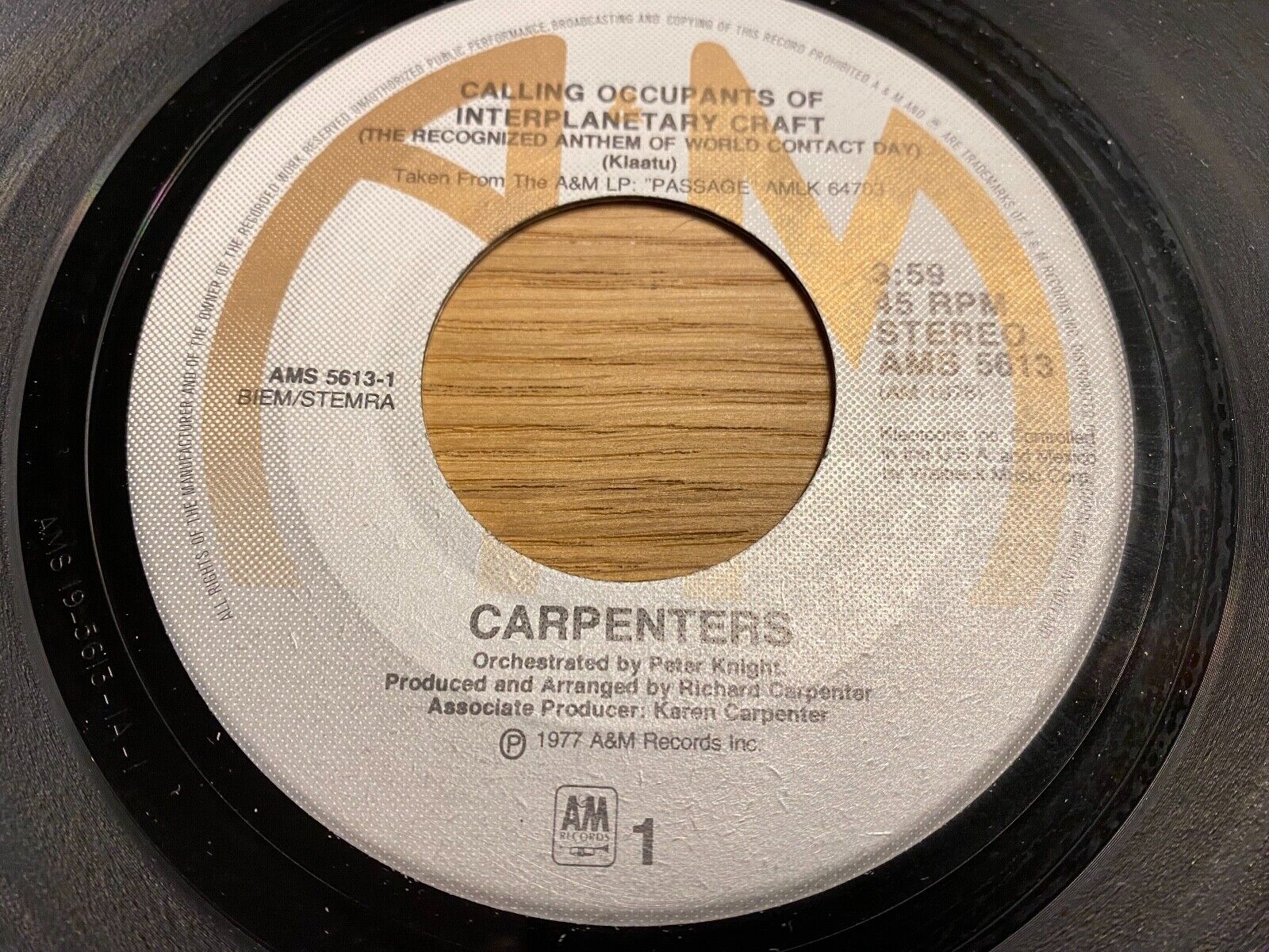 CARPENTERS "CALLING OCCUPANTS OF INTERPLANETARY CRAFT" 1977 7" VINYL SINGLE AM*