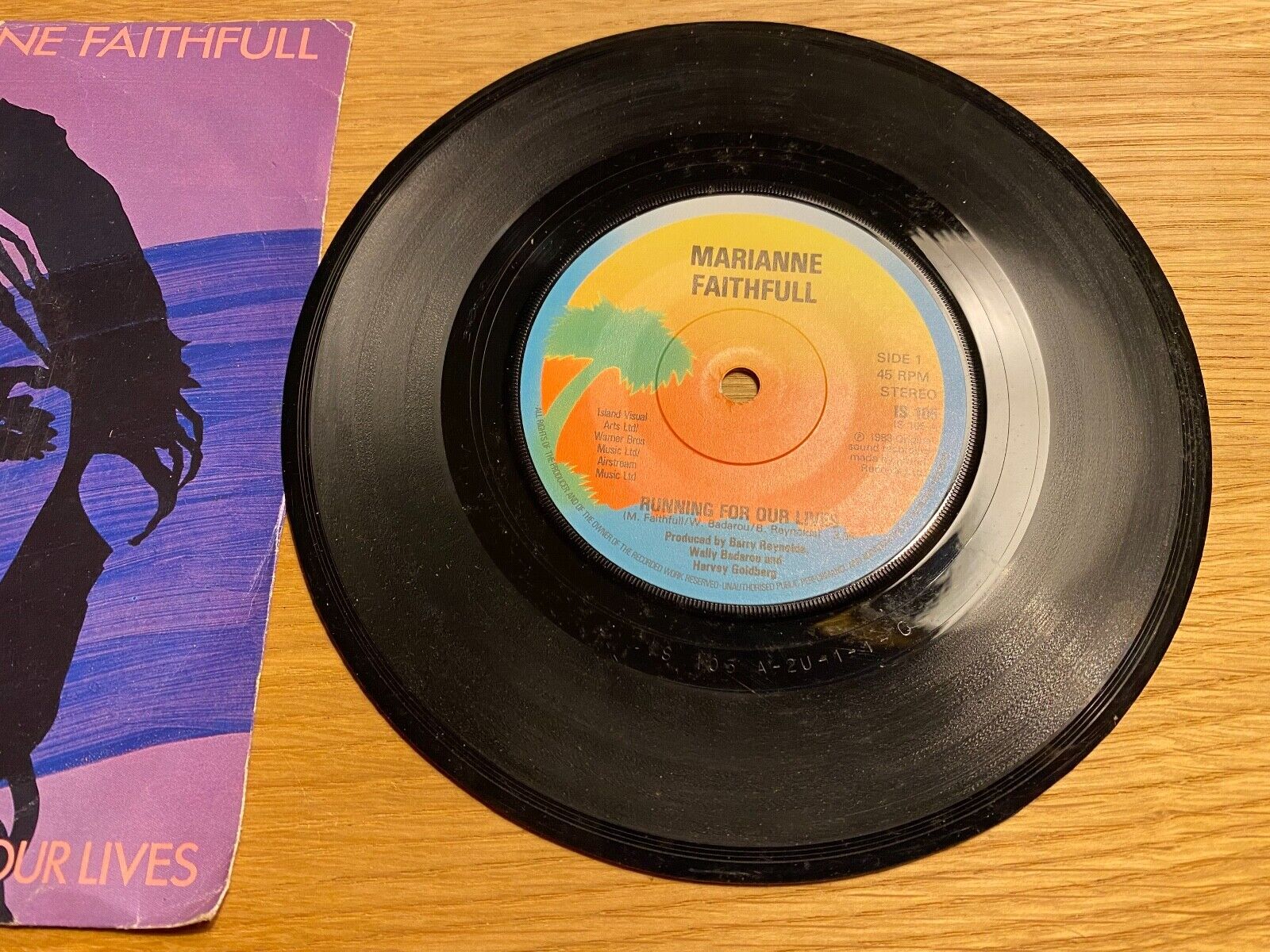 MARIANNE FAITHFULL "RUNNING FOR OUR LIVES/SHE´S GOT A PROBLEM" 1983 ISLAND UK 7"