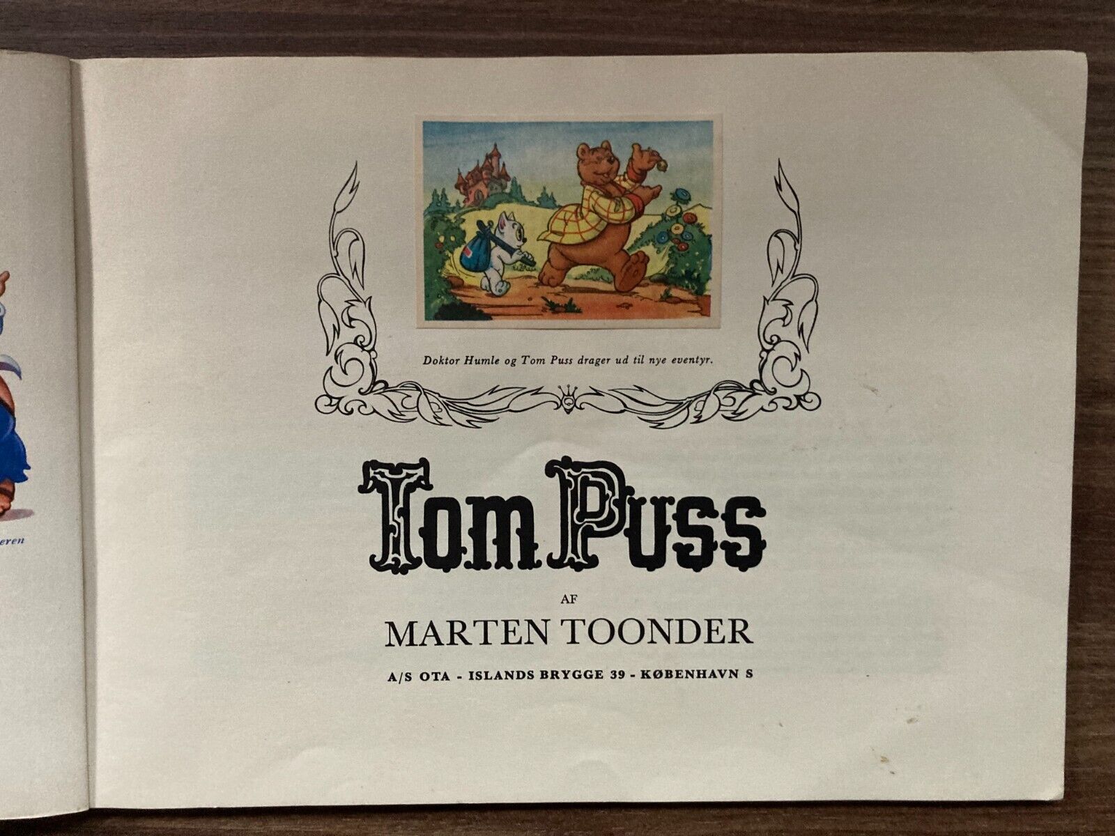 1952 Tom Puss Danish Trading Card Album by OTA - Complete Set with 85 Cards