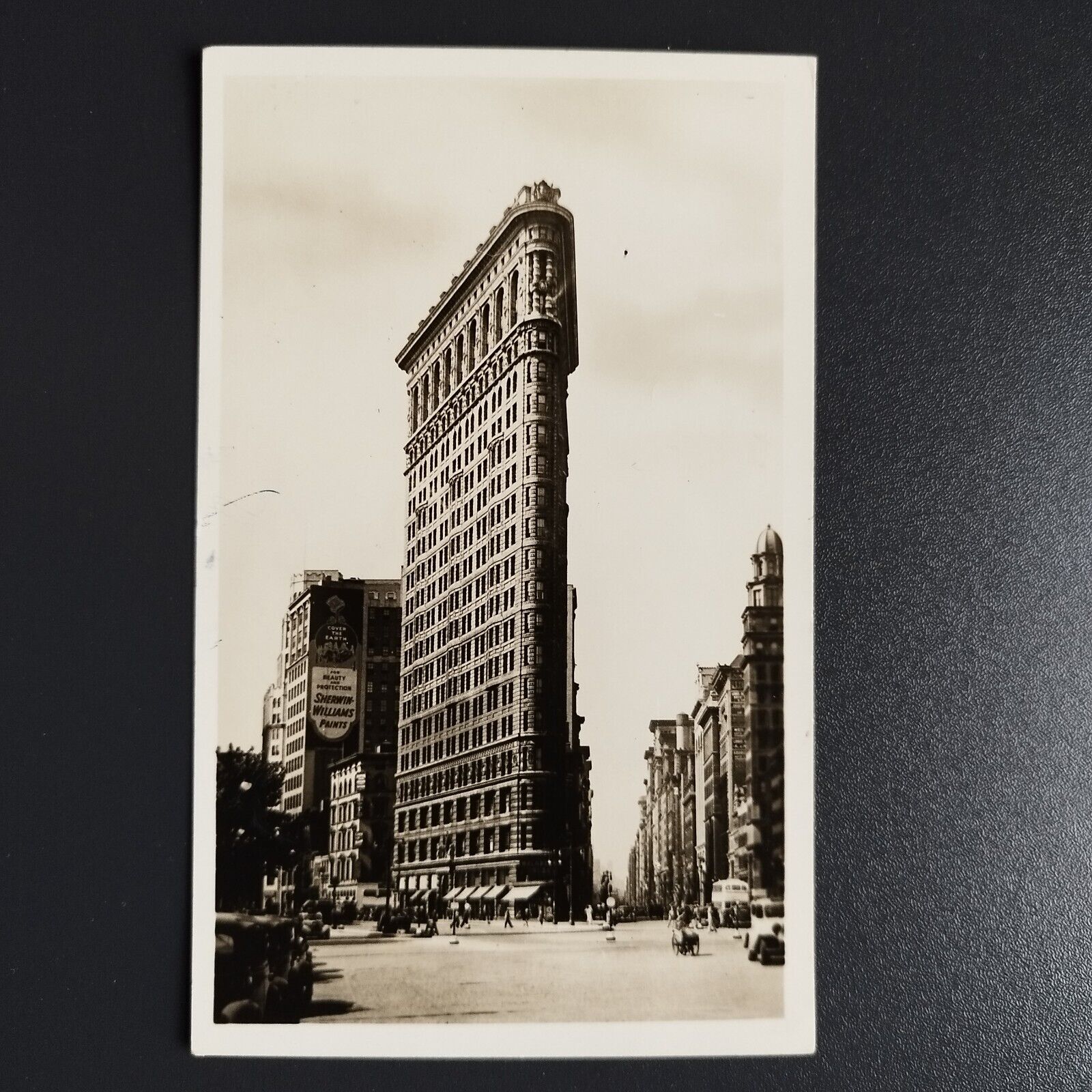 NY  New York City Flatiron Bldg Posted in 1948