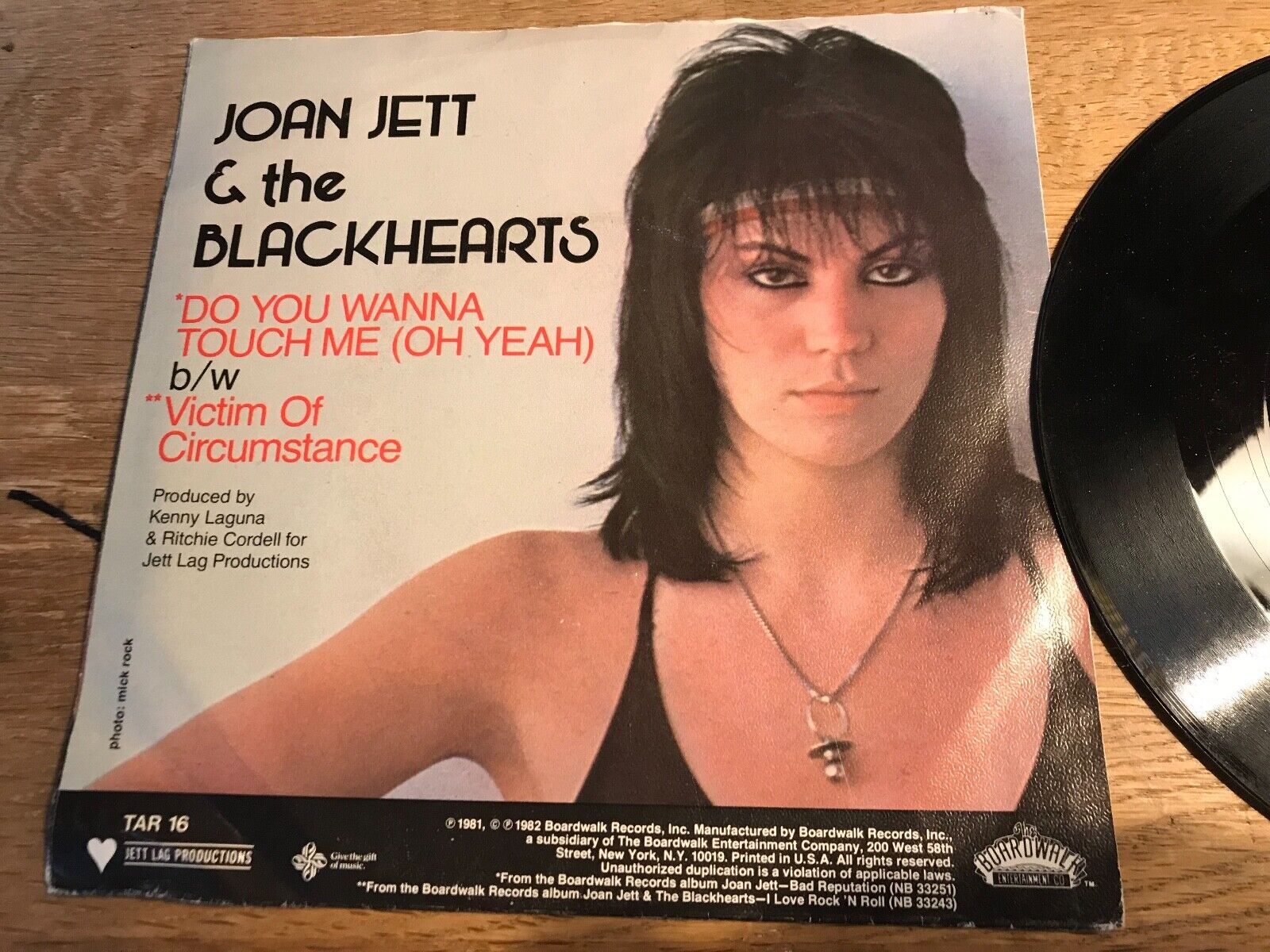 JOAN JETT  THE BLACK HEARTS "DO YOU WANNA TOUCH ME (OH YEAH)" 1982 SMASH NCB**