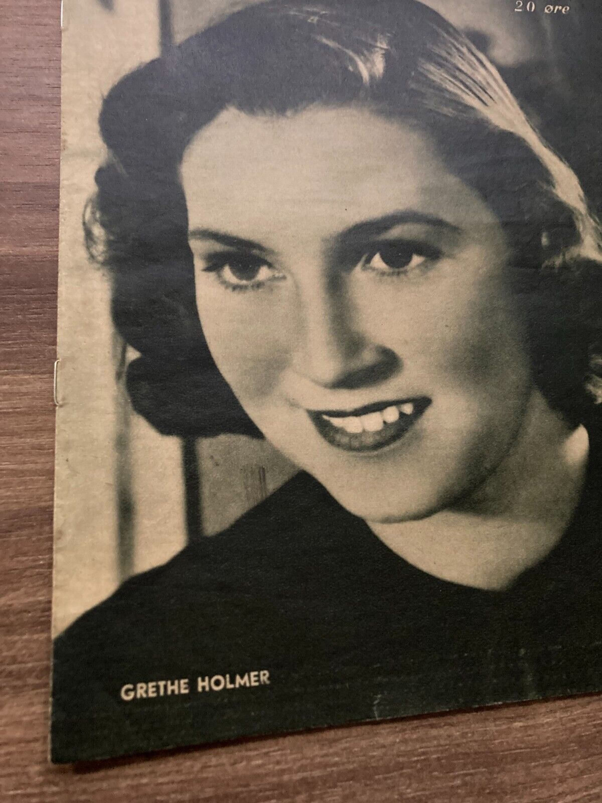 Grethe Holmer Front Cover 1940s Complete Antique Danish Magazine "Uge-Magasinet"