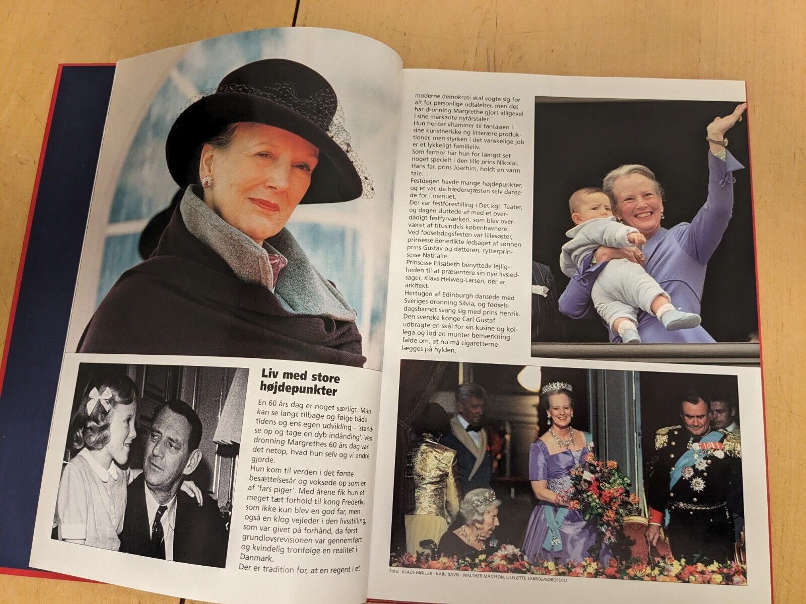 KONGEHUSET 2000 Danish Royal Book Queen MARGRETHE Prince HENRIK FREDERIK Bog1