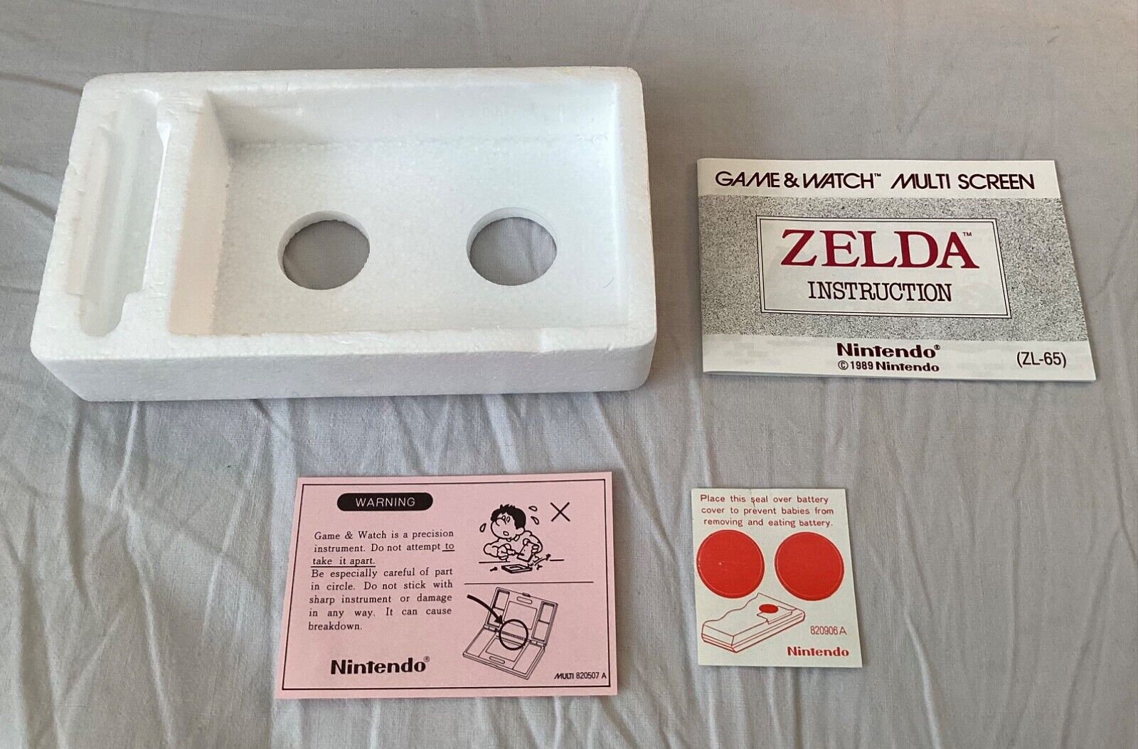 ORIGINAL NINTENDO GAME  WATCH ZELDA ZL - 65 FOR SALE!