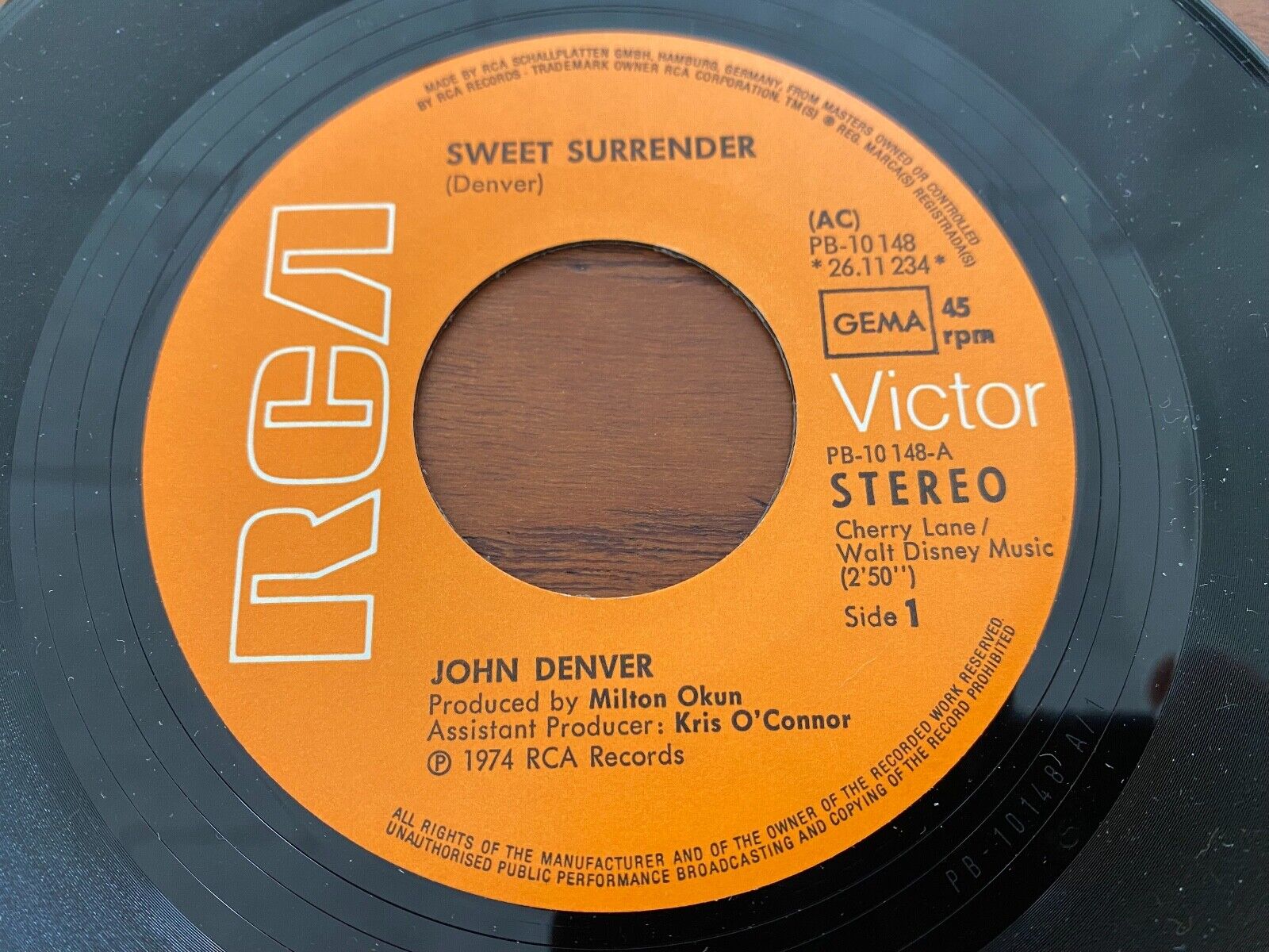 JOHN DENVER "SWEET SURRENDER / SUMMER" 1974 RCA VICTOR RECORDS GERMAN PRESS GEMA