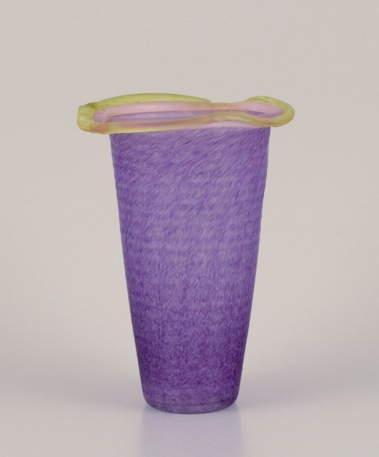 Ulrica Hydman Vallien for Kosta Boda Vase in violet and yellow art glass