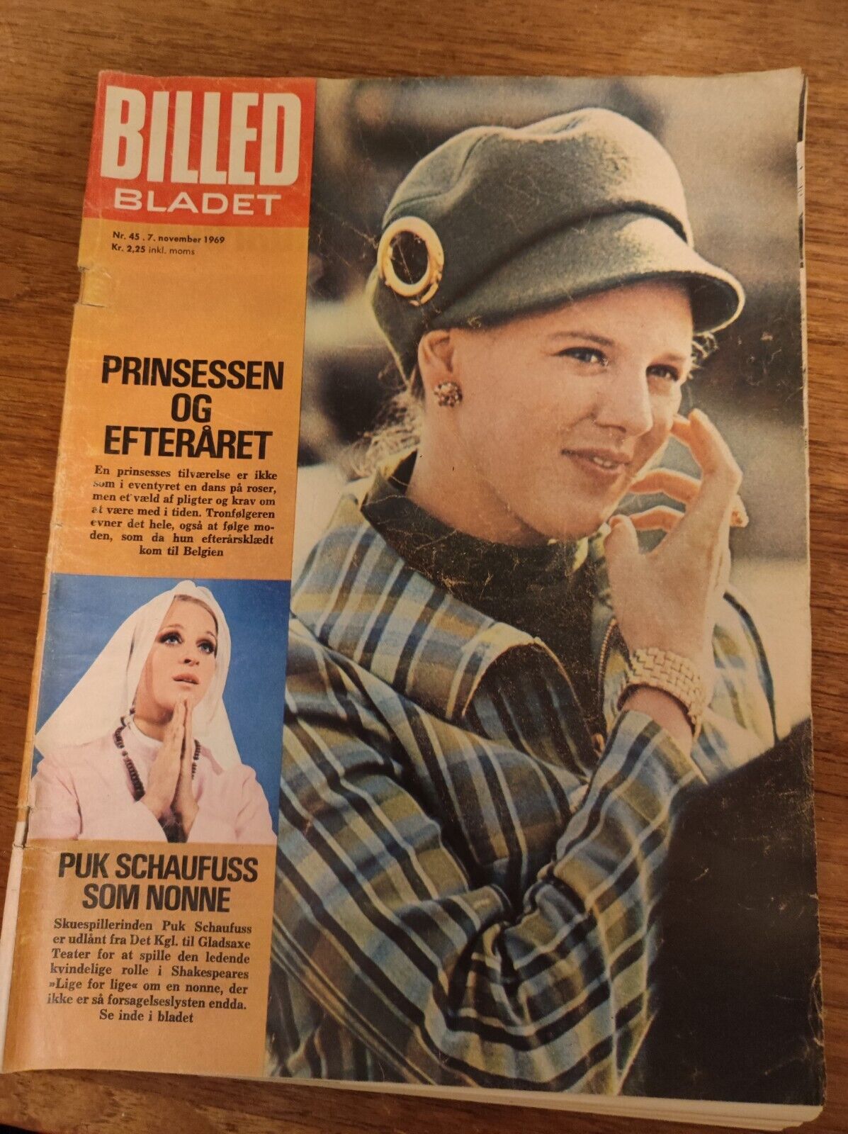 QUEEN MARGRETHE Jill St John GEORGE LAZENBY Liz Taylor 69 Danish Magazine BB120