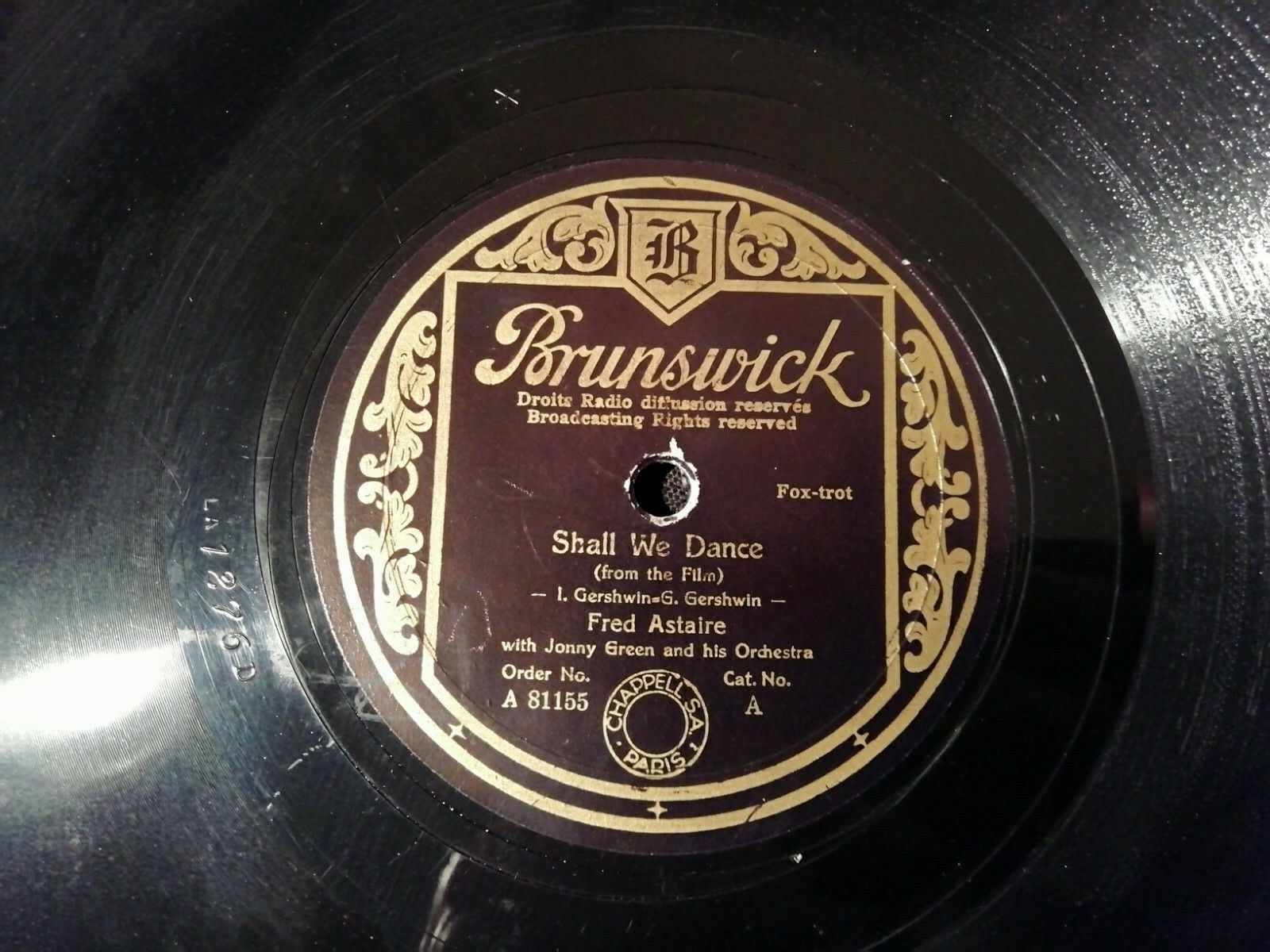 78 rpm : Fred AstaireShall We DanceLet's Call This Whole Thing OffBrunswick